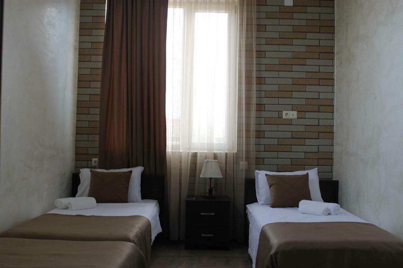 Hotel Progress Batumi Exteriör bild
